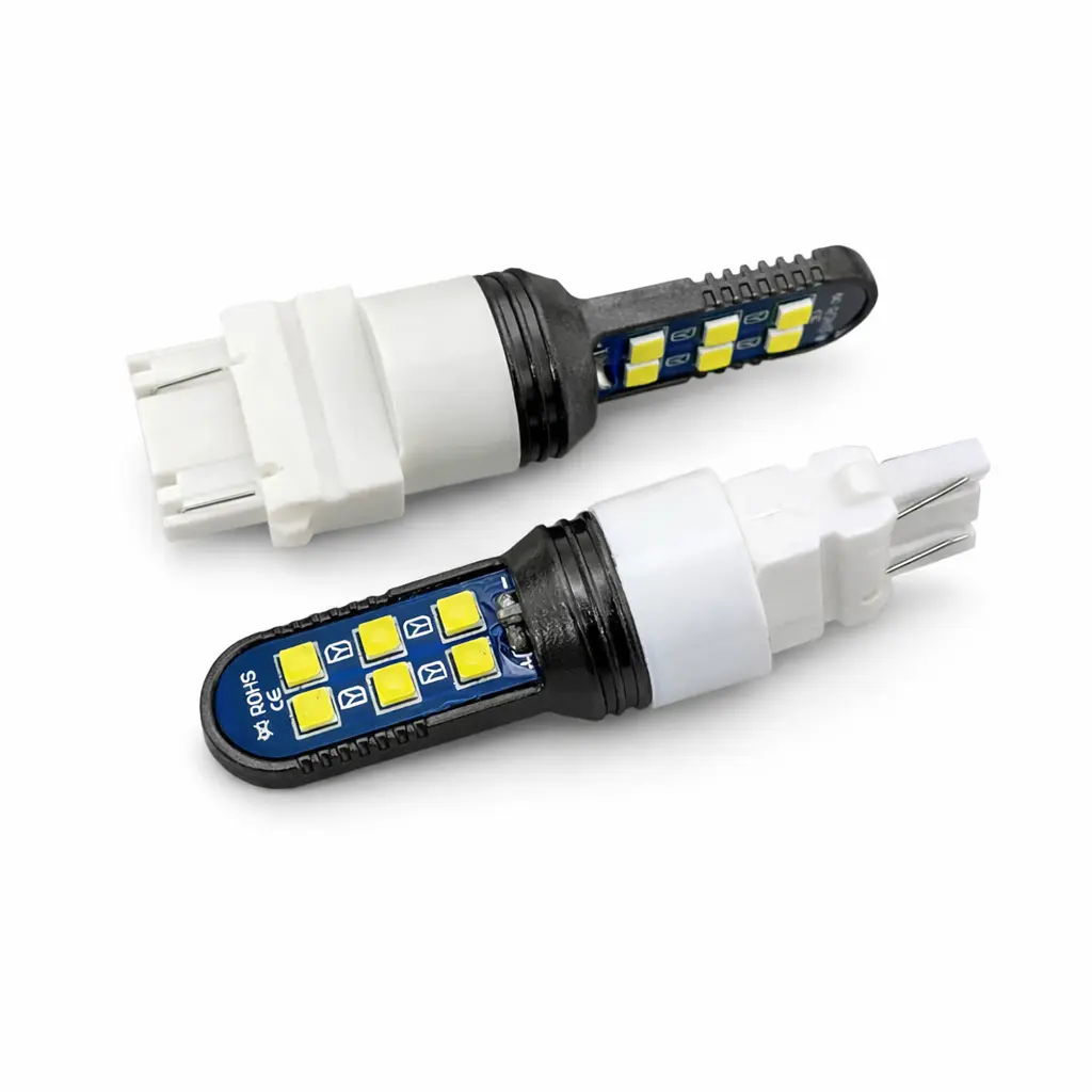 Foco 3157 con 12 LED blanco