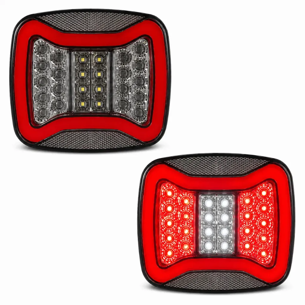 [TR-137] Calavera LED cuadrada roja con carcaza ahumada