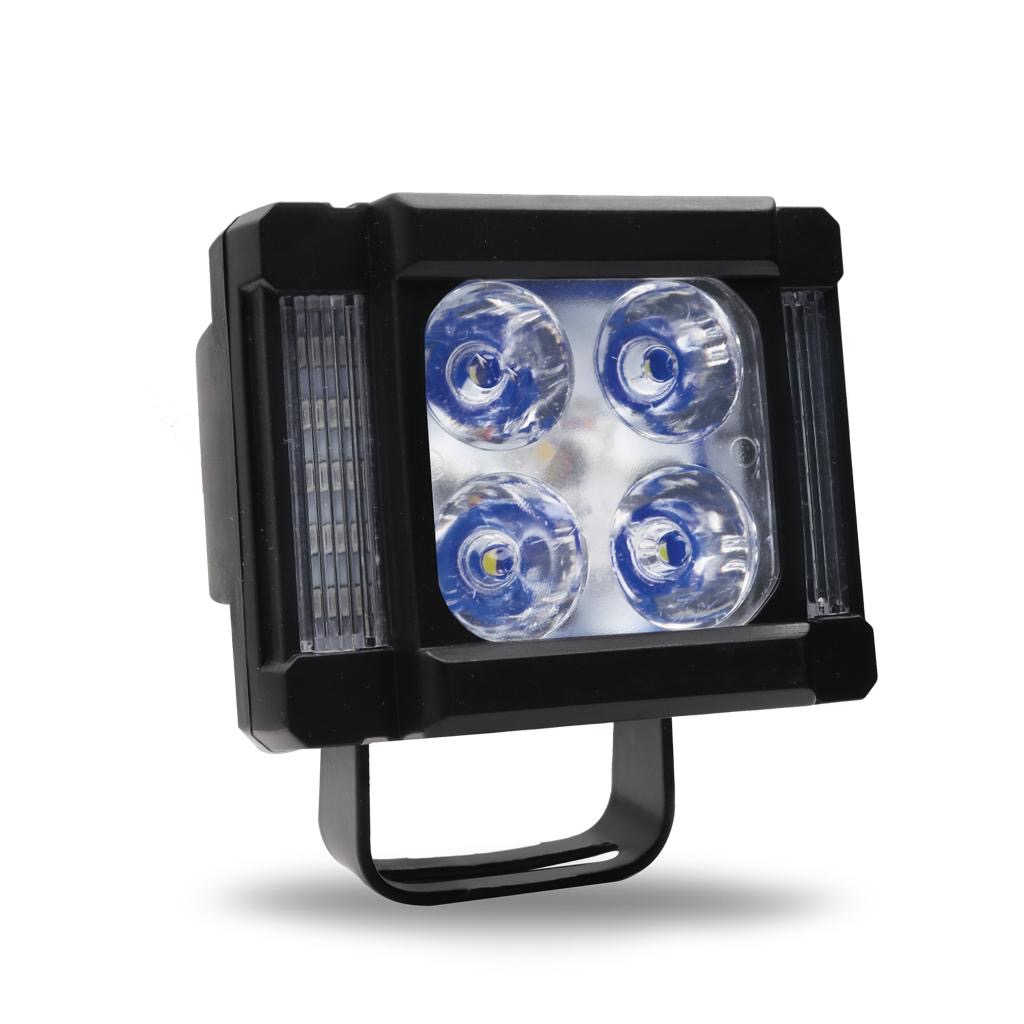 Faro LED cuadrado con cuartos código patrulla