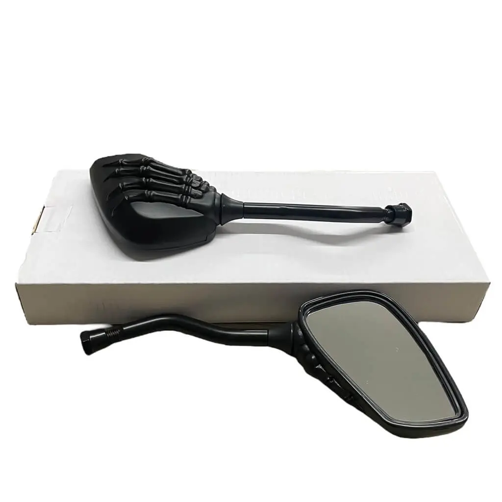 Espejo universal para moto con detalle tipo calavera negro