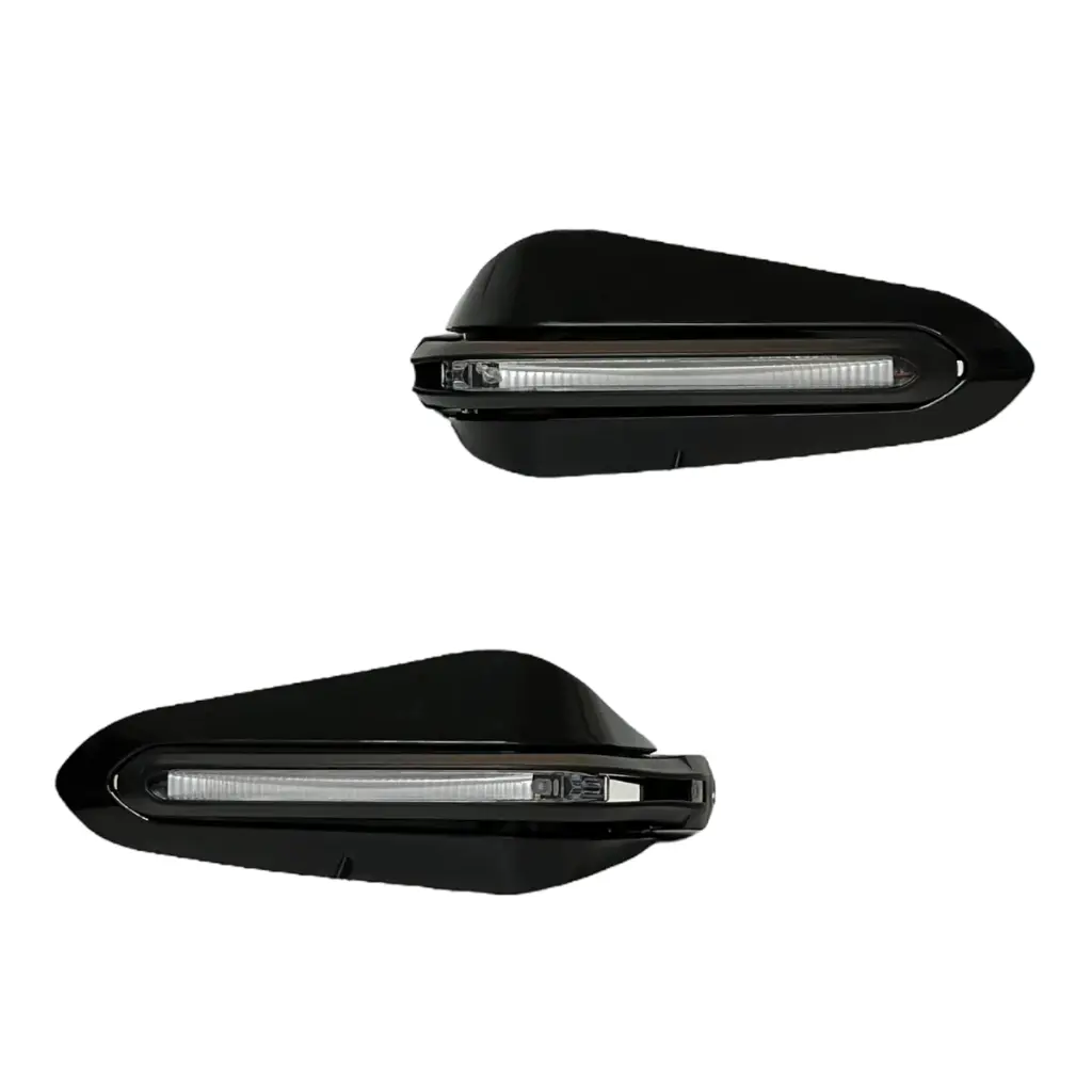 Cubrepuño deportivo para motocicleta con luz fija y direccional secuencial