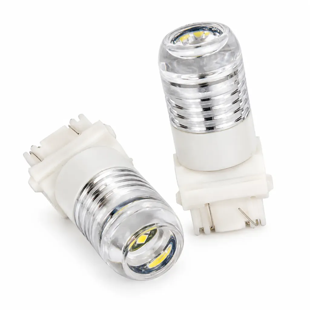  Foco LED blanco 3157 con lupa  