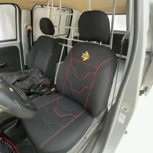 [FU-MO1038NR] Funda de asiento momo negra con ondas rojas 